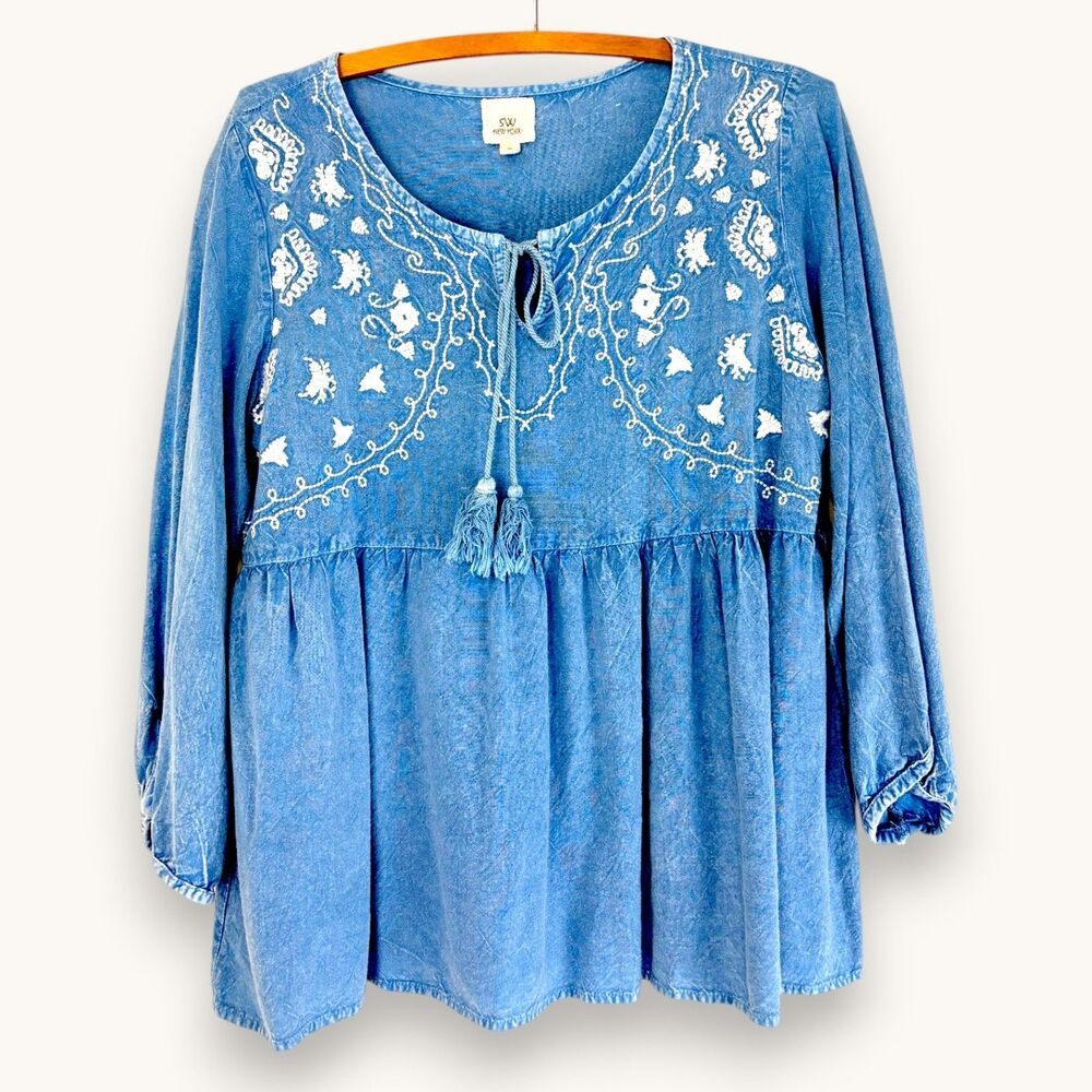 SW New York Blue Blouse Embroidered Flowers Boho Hippy Artsy Med